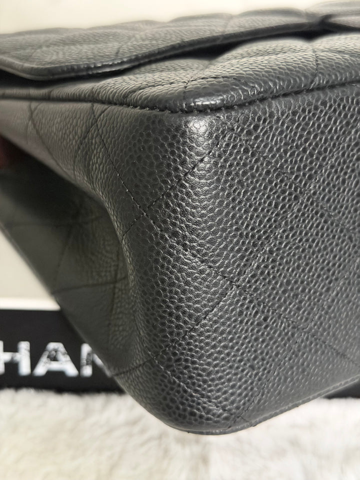 CHANEL series 17 Black Caviar GHW Jumbo Classic Double Flap Bag 2012