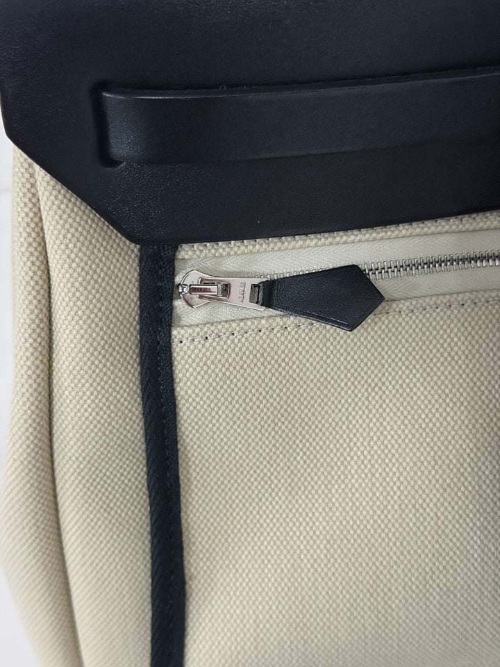 Hermes Herbag Zip 31 Bag in Noir/Beton Palladium Hardware