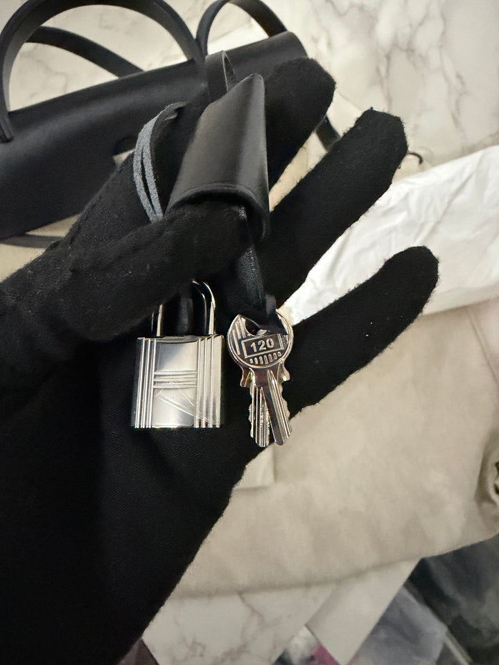 Hermes Herbag Zip 31 Bag in Noir/Beton Palladium Hardware