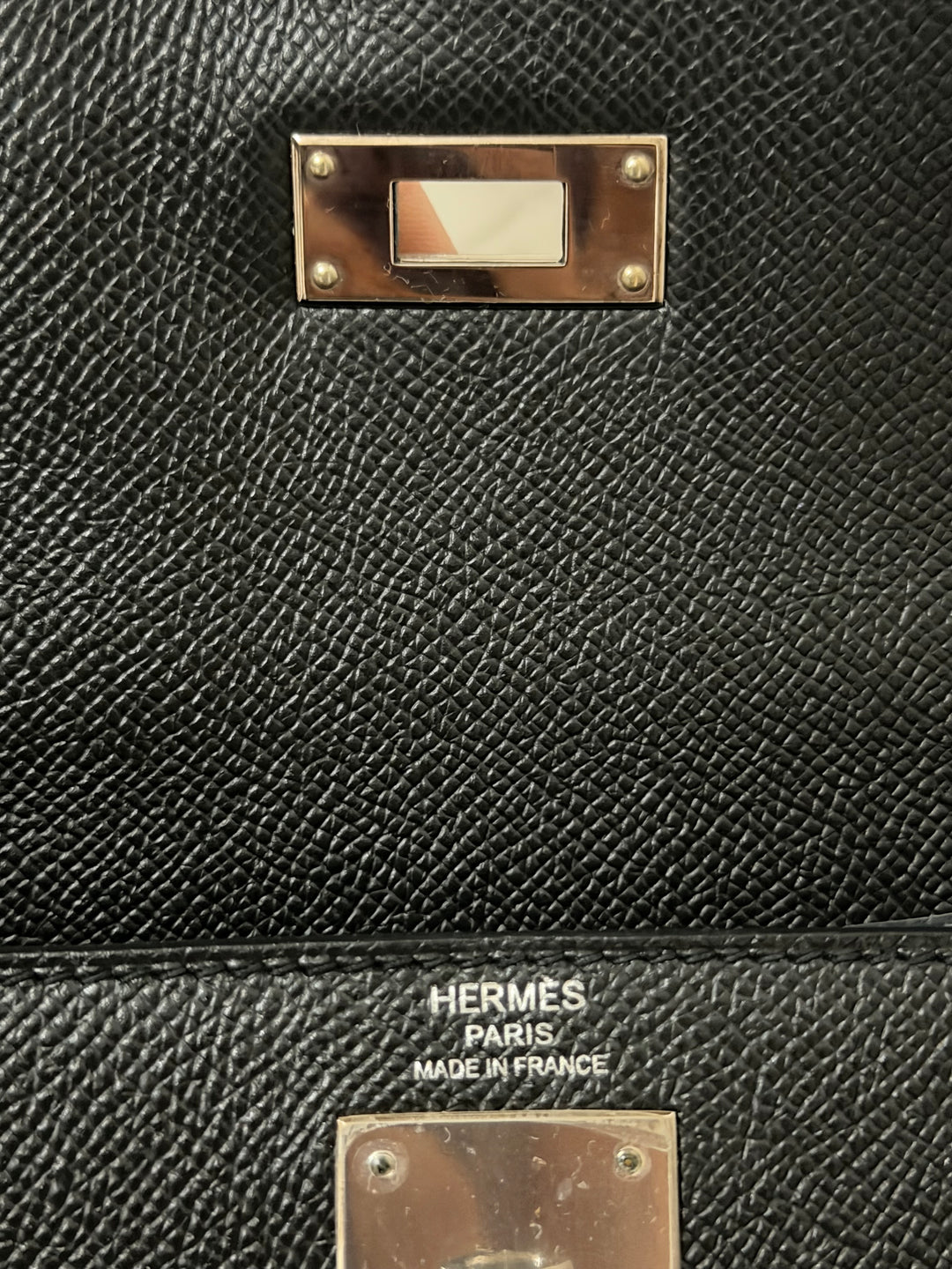 HERMES Black Noir Sellier Epsom Leather PHW Kelly 28 Stamp R 2014