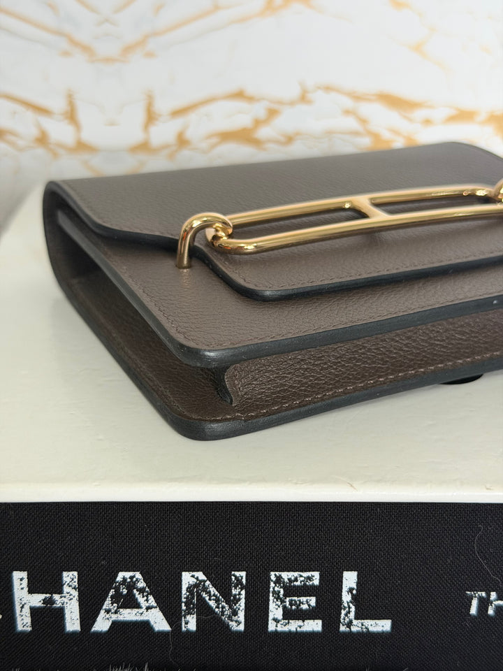 HERMÈS Mini Roulis Slim Wallet in Ecorce outer and Etoupe inner Evercolor leather GHW