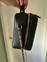 Load image into Gallery viewer, CHANEL Series 29 2019 Black Caviar GHW Small Filigree Vanity Bag with chain
