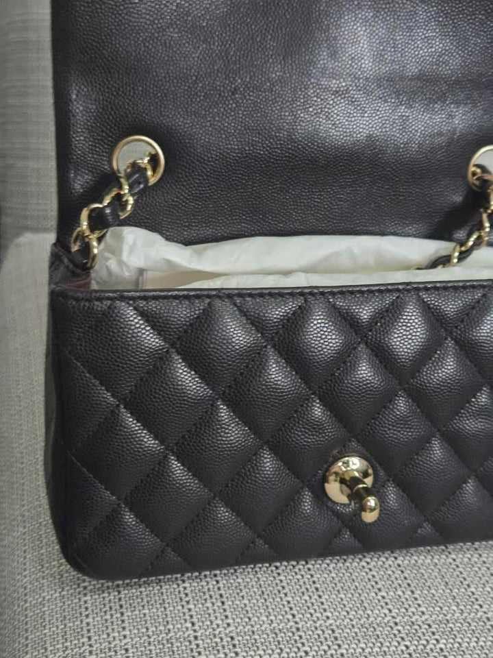 Chanel series 24 2017 17B Black caviar LGHW Mini Rectangular Flap Bag with Burgundy Leather lining