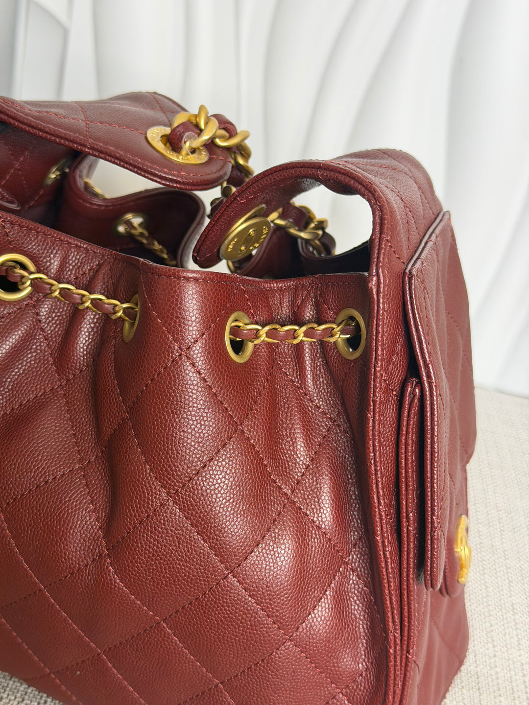 CHANEL 25A Burgundy Caviar Aged GHW 25 Hobo Bag Size SMALL