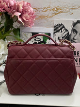 Load image into Gallery viewer, Chanel series 28 19B 2019 Fall/Winter Collection Burgundy Caviar LGHW Medium Business Affinity Flap Bag with Top Handle
