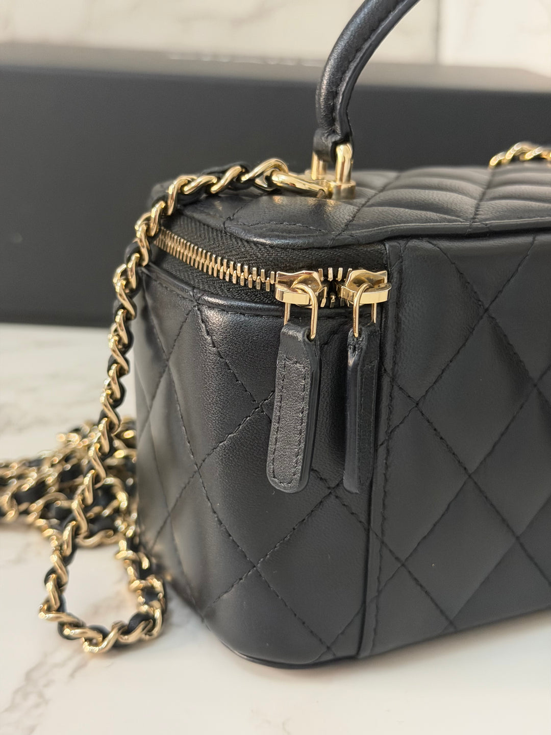 CHANEL series 31 Black Lambskin LGHW Small Vanity Case with Chain and Leather Top Handle