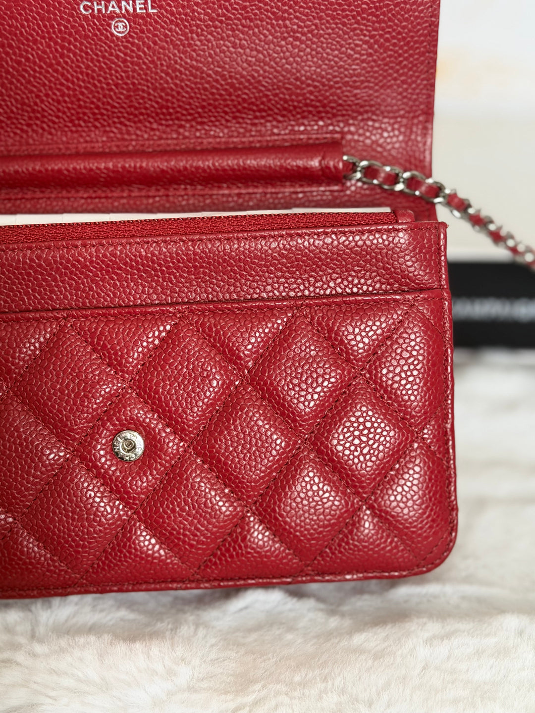 CHANEL series 19 Red Caviar Classic Wallet on chain (WOC) SHW 2014/2015