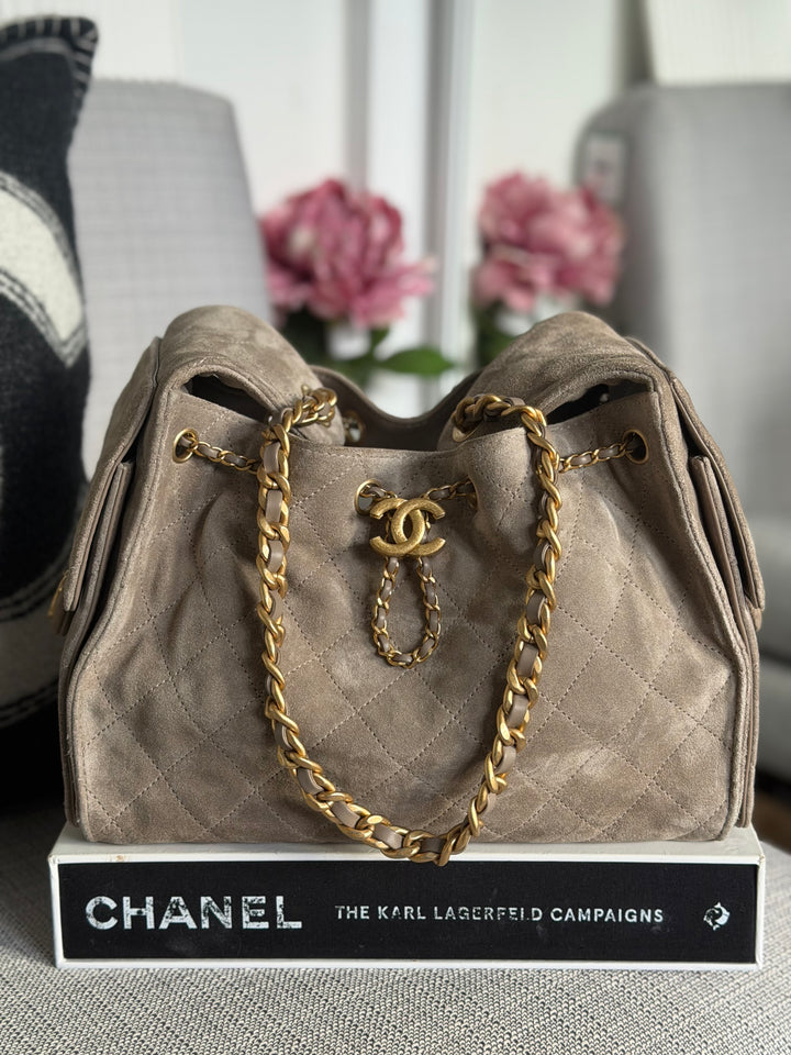 CHANEL Grey Suede 25 Hobo Bag size SMALL aged GHW 2025/2026