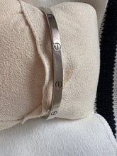 Load image into Gallery viewer, Cartier Love Bracelet Small size 17 in White Gold
