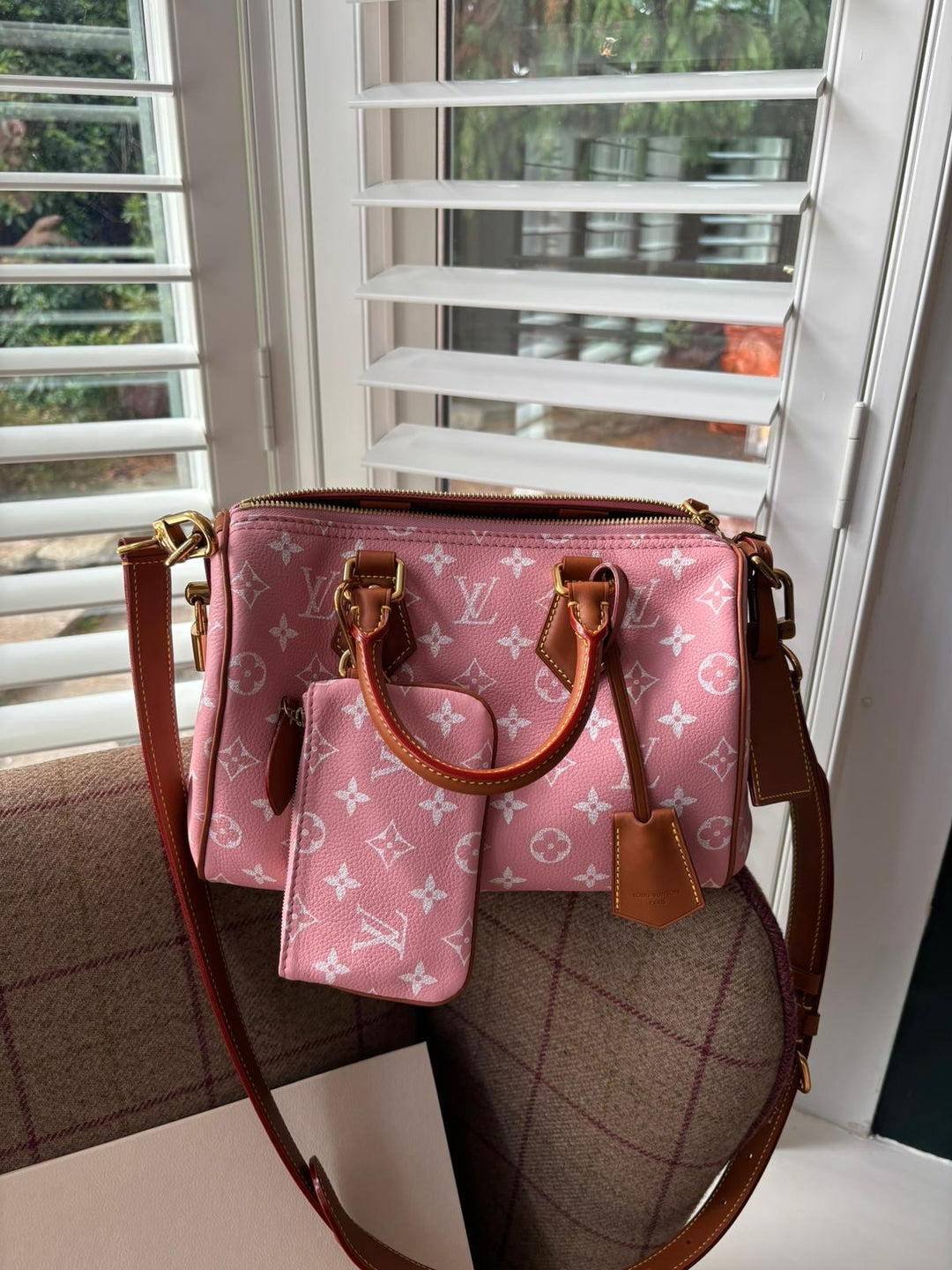 LOUIS VUITTON LV Speedy P9 Bandoulière 25 Bag in Sakura Pink With Dark Vanchetta Rare SOLD OUT