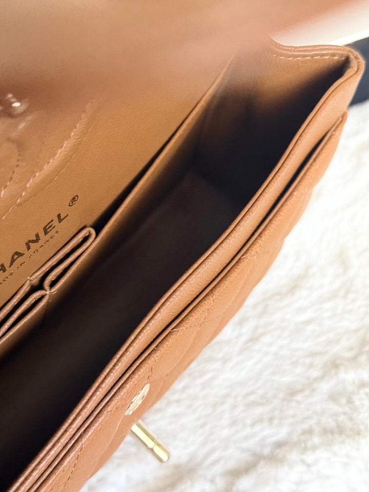 CHANEL 17C Brown Caramel Caviar LGHW Medium ML Timeless Classic Double Flap Bag 2016/2017