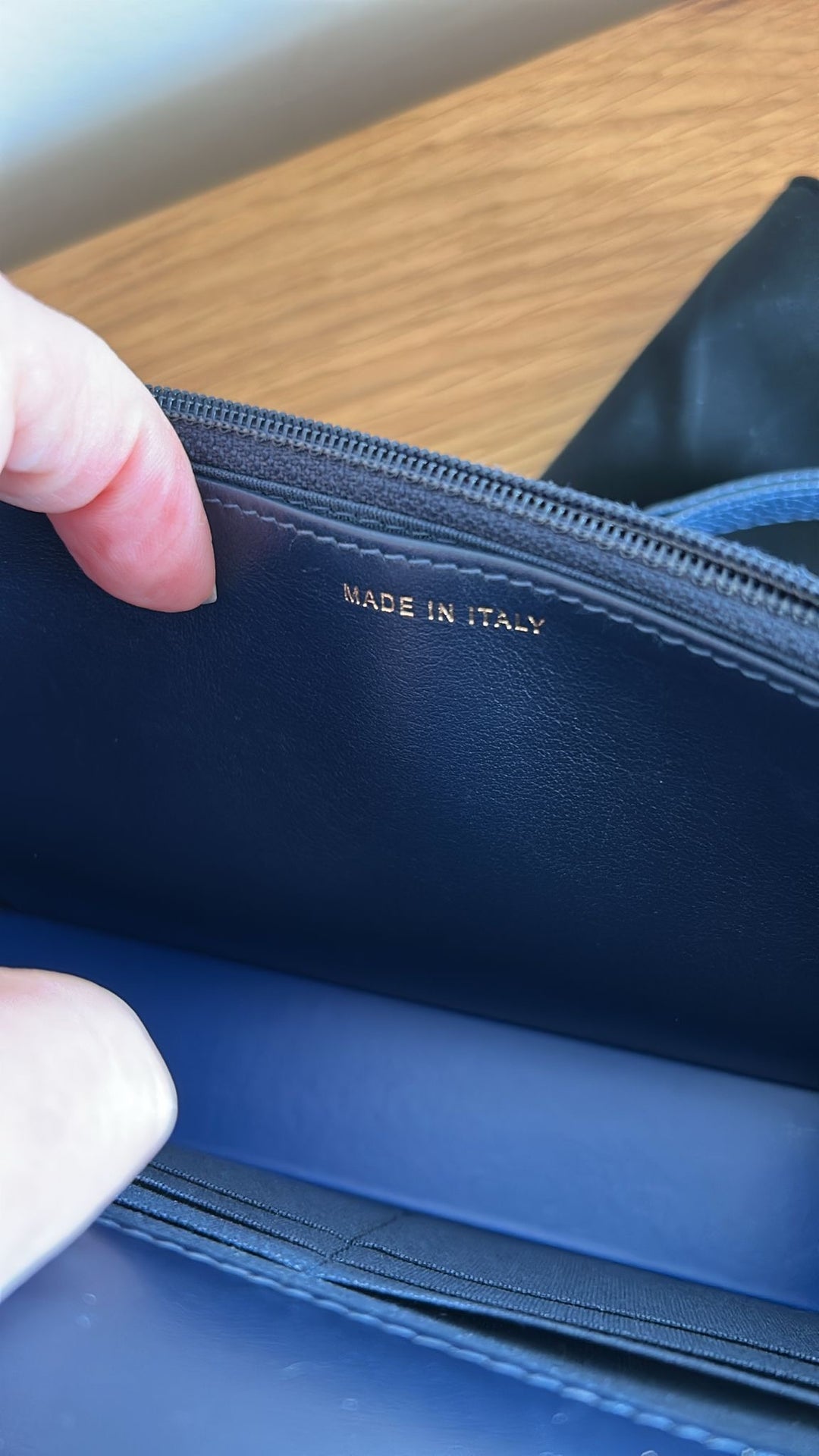 CHANEL series 28 Navy caviar LGHW Boy Wallet On Chain (WOC)