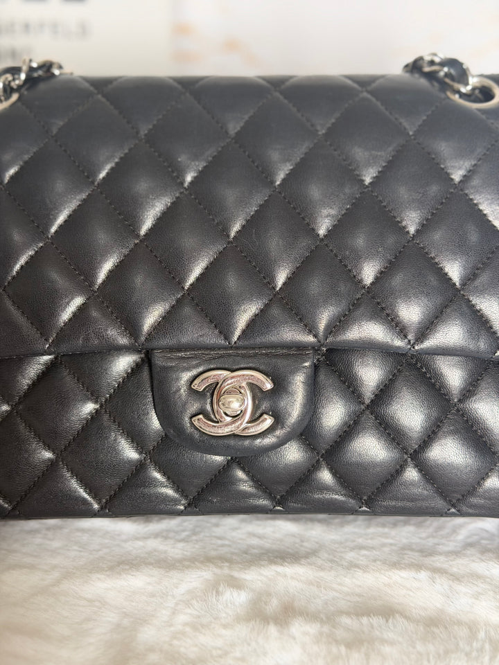 CHANEL series 12 Black Lambskin SHW Medium ML Timeless Classic Double Flap Bag 2011