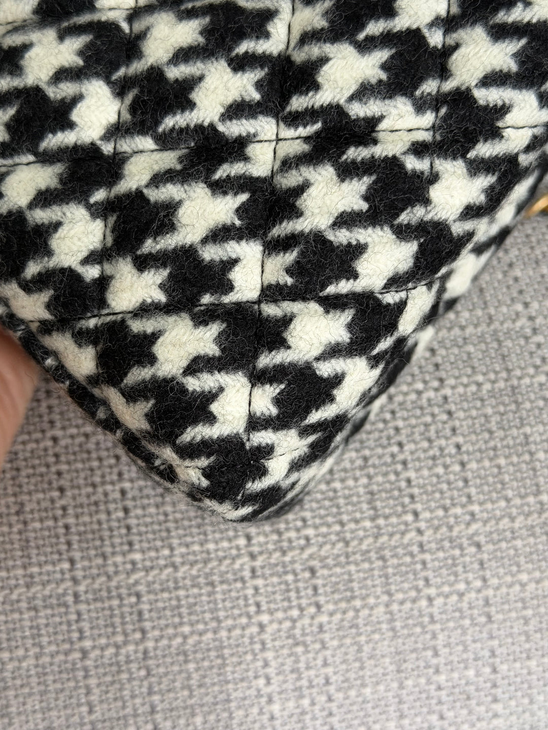 CHANEL 24A 2024 Black and White Houndstooth Tweed Kelly Small Shopping Bag with Chain Aged GHW