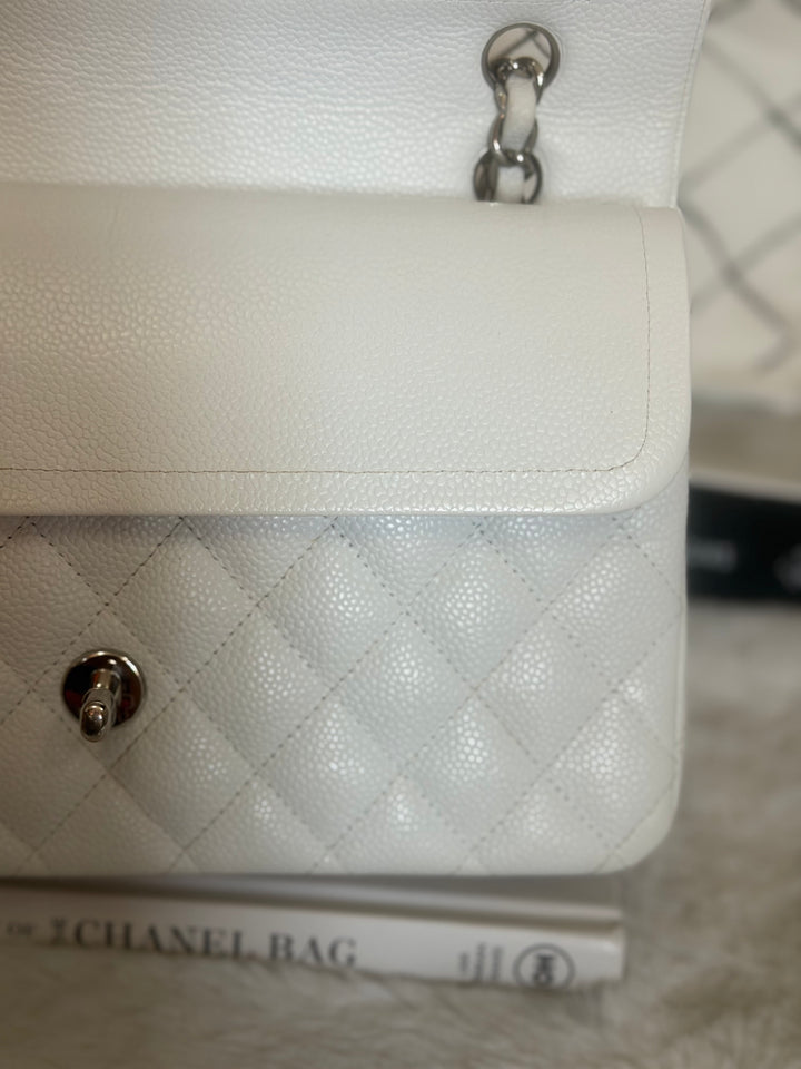 CHANEL series 12 Vintage White Caviar SHW Medium ML Timeless Classic Double Flap Bag 2009