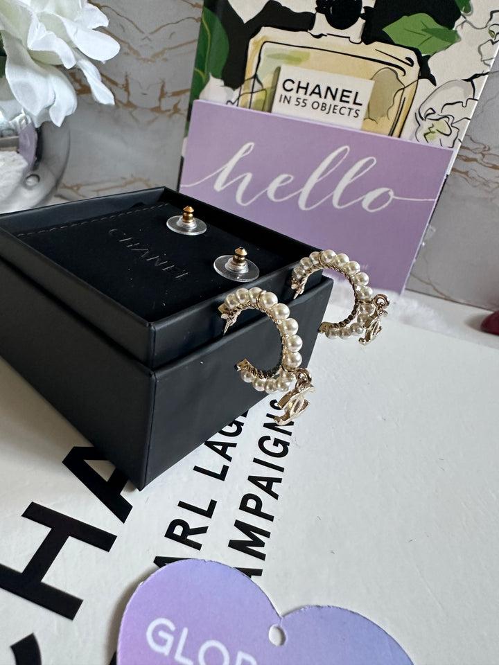 Chanel 20A Pearl LGHW Earrings