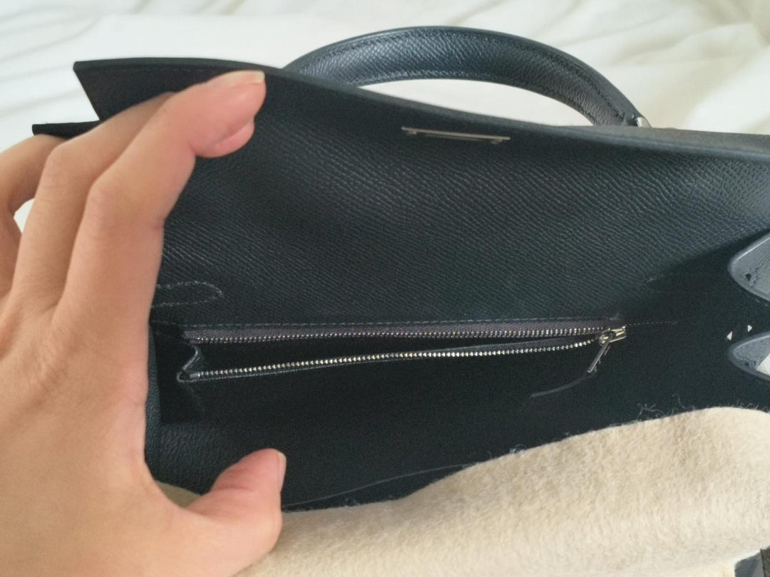 HERMÈS Kelly 25 Noir Black Epsom Leather Sellier PHW Stamp W 2025 NEW
