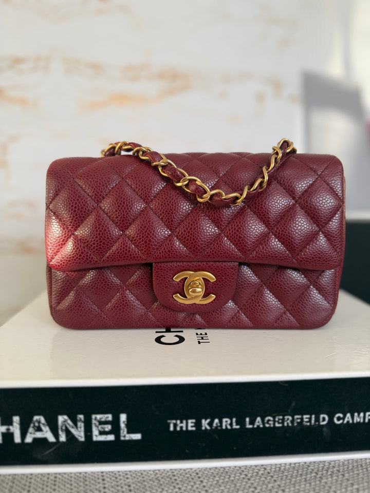 CHANEL series 21 15B collection Burgundy Caviar GHW Mini Rectangular Flap Bag 2015 RARE