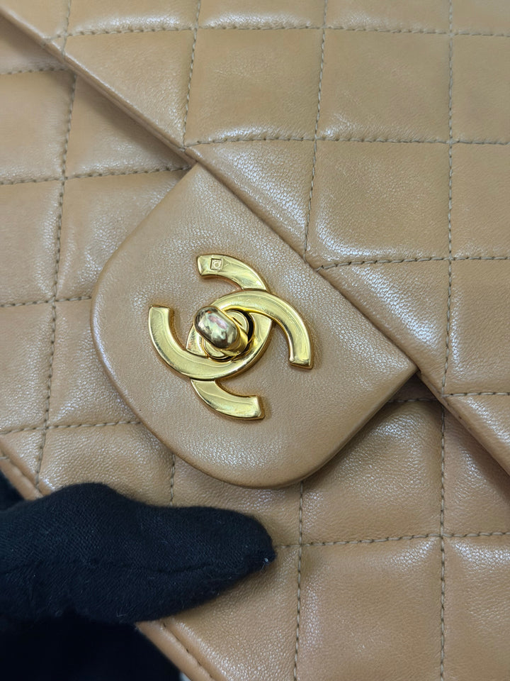 CHANEL series 4 Vintage 24K GHW Dark Beige Lambskin Timeless Classic Medium Double Flap Bag