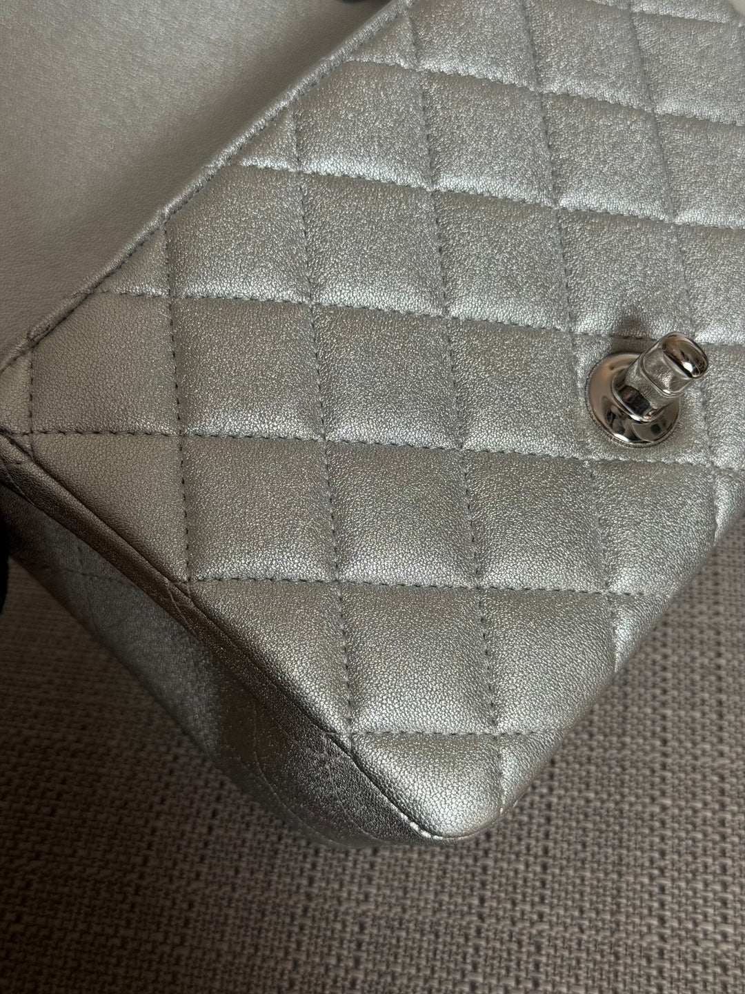 CHANEL Metallic Silver Lambskin SHW Square Mini Flap Bag 2021 21P collection series 31
