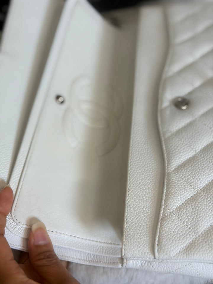 CHANEL series 12 Vintage White Caviar SHW Medium ML Timeless Classic Double Flap Bag 2009