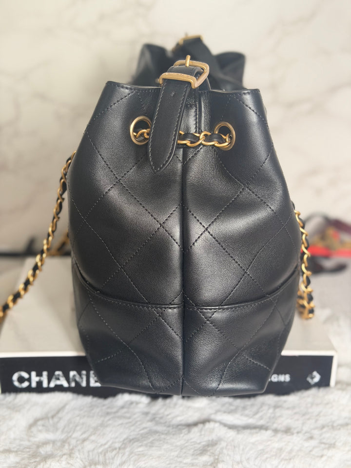 CHANEL 25A Black Calf Skin aged GHW Hobo Shopping Bag size Small 2025