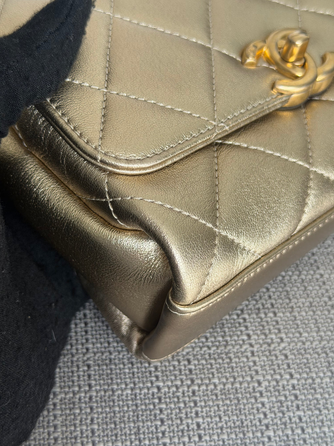 CHANEL Gold Metallic Lambskin CC Crystal Logo Chain Flap Bag 2022