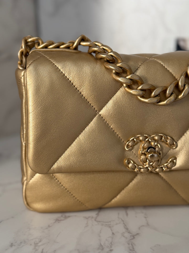 CHANEL series 30 2020 Gold metallic Goatskin 19 size Small with Mixed Hardware