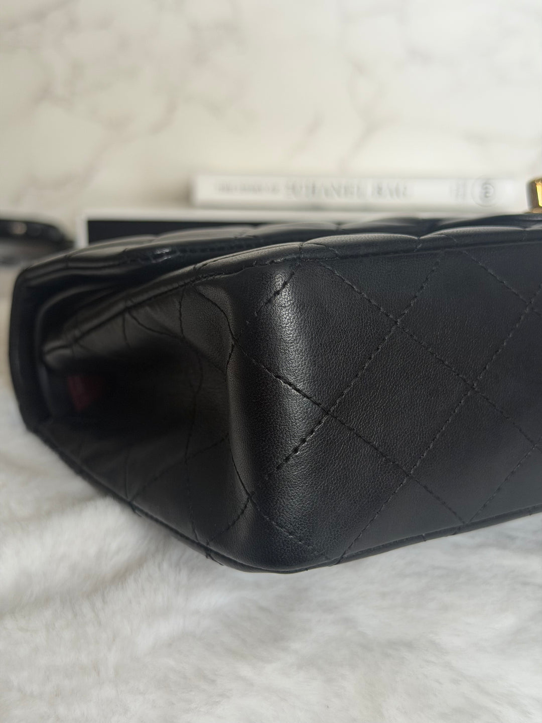 CHANEL series 14 Black Lambskin GHW Medium ML Timeless Classic Double Flap Bag 2011