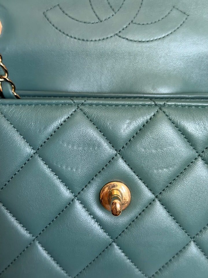 CHANEL series 26 Green Lambskin LGHW Small Trendy CC Top Handle Flap Bag 2018