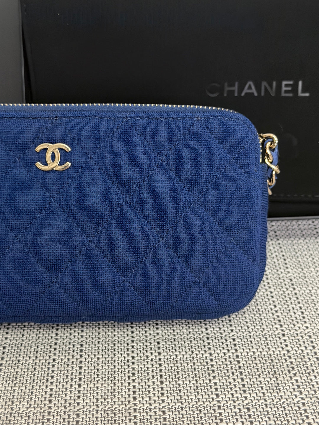 CHANEL series 28 Blue Jersey With Green Fabric Lining O Diver Wallet on Chain Phone Holder LGHW