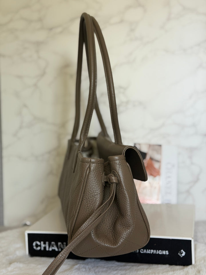 CHANEL Khaki Etoupe Caviar LGHW Urban Essentials East West Shopping Tote Bag size Small Matthieu Blazy 26A 2026