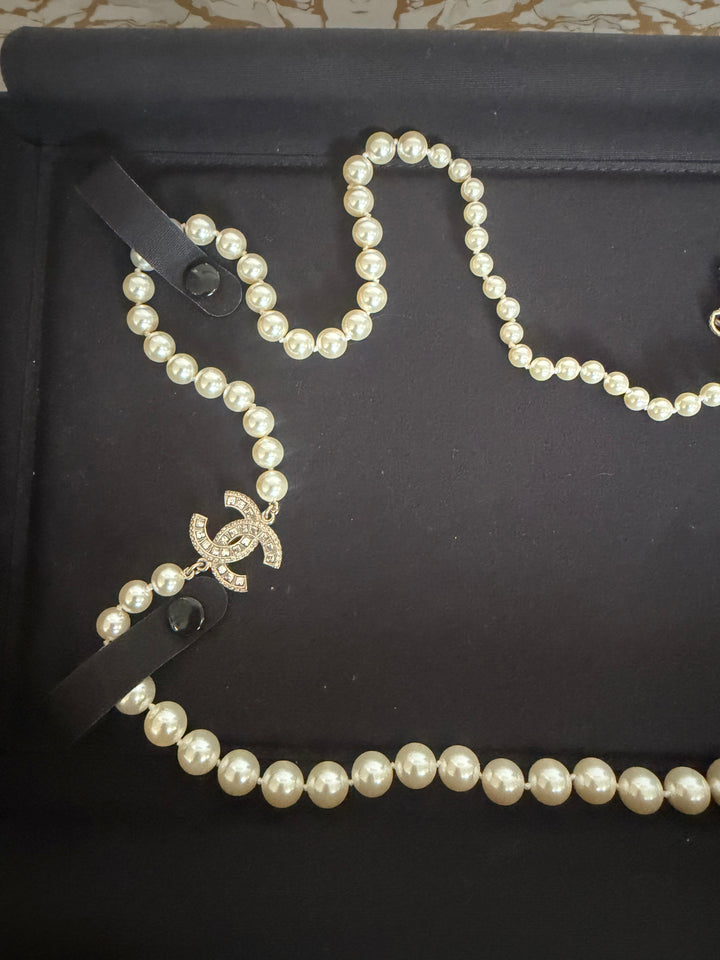 CHANEL Graduated Faux Pearl CC Necklace GHW
