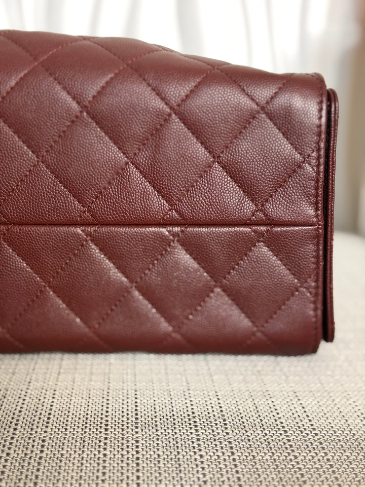 CHANEL 25A Burgundy Caviar Aged GHW 25 Hobo Bag Size SMALL