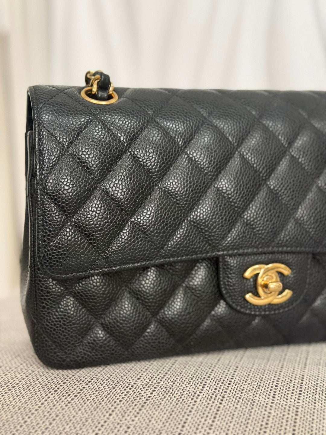 CHANEL Series 24 2017 Black Caviar GHW Medium M/L 11.12 Timeless Classic Double Flap Bag