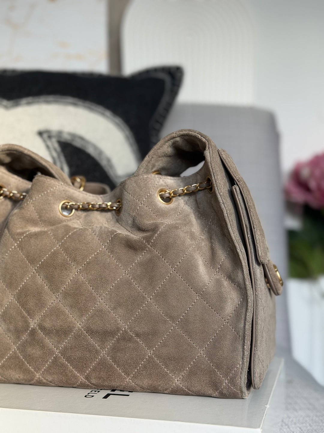 CHANEL Grey Suede 25 Hobo Bag size SMALL aged GHW 2025/2026