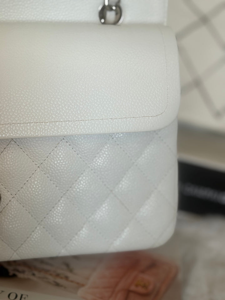 CHANEL series 12 Vintage White Caviar SHW Medium ML Timeless Classic Double Flap Bag 2009