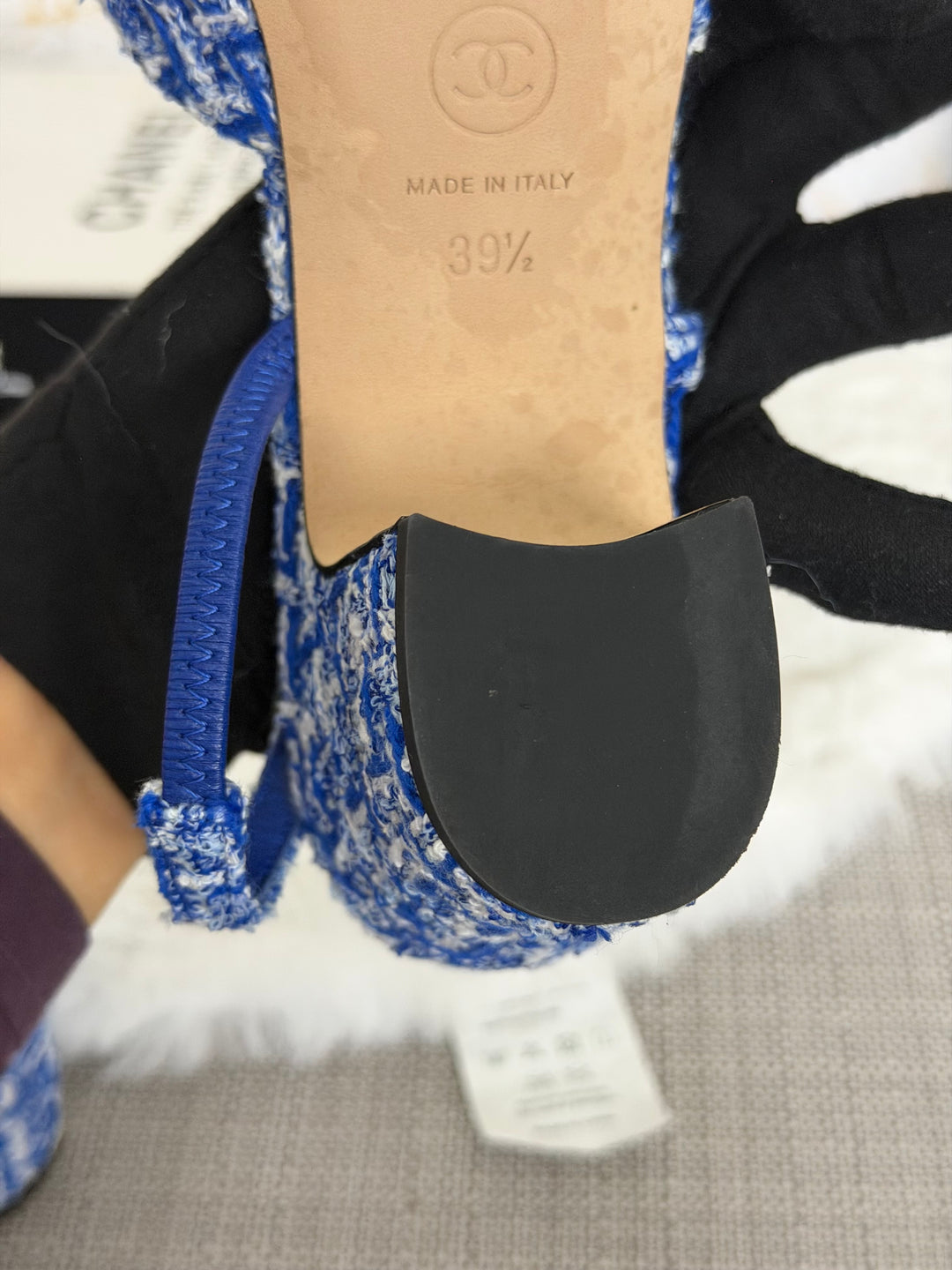CHANEL 23P Cobalt Blue SHW Tweed Slingback shoes with kitten heels