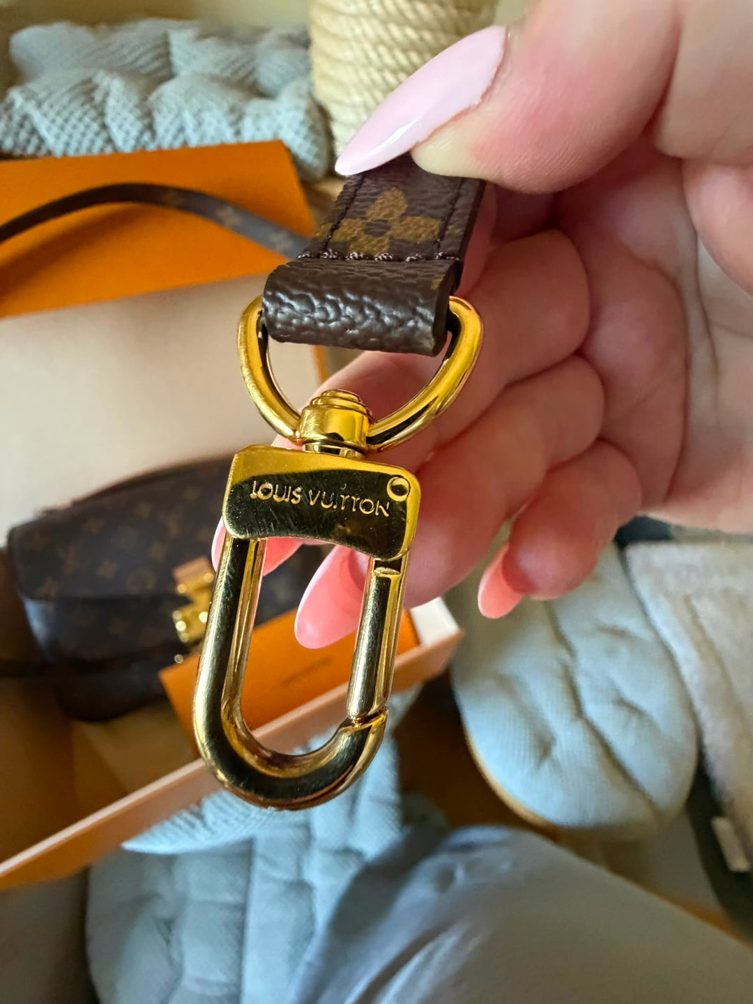 LOUIS VUITTON Pochette Metis Monogram 2024