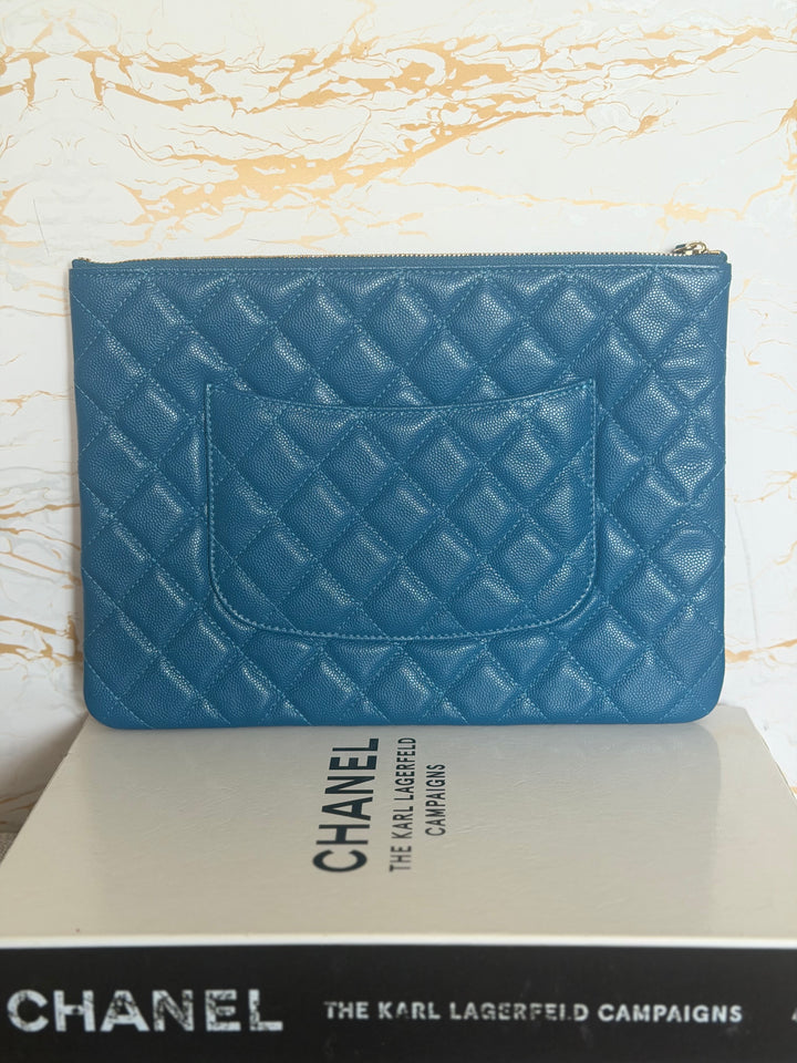 CHANEL series 27 Blue caviar LGHW Medium O Case/Pouch 25 cms