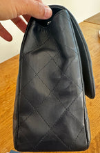 Load image into Gallery viewer, CHANEL Series 13 Navy Lambskin SHW Single Flap Jumbo Classic Bag
