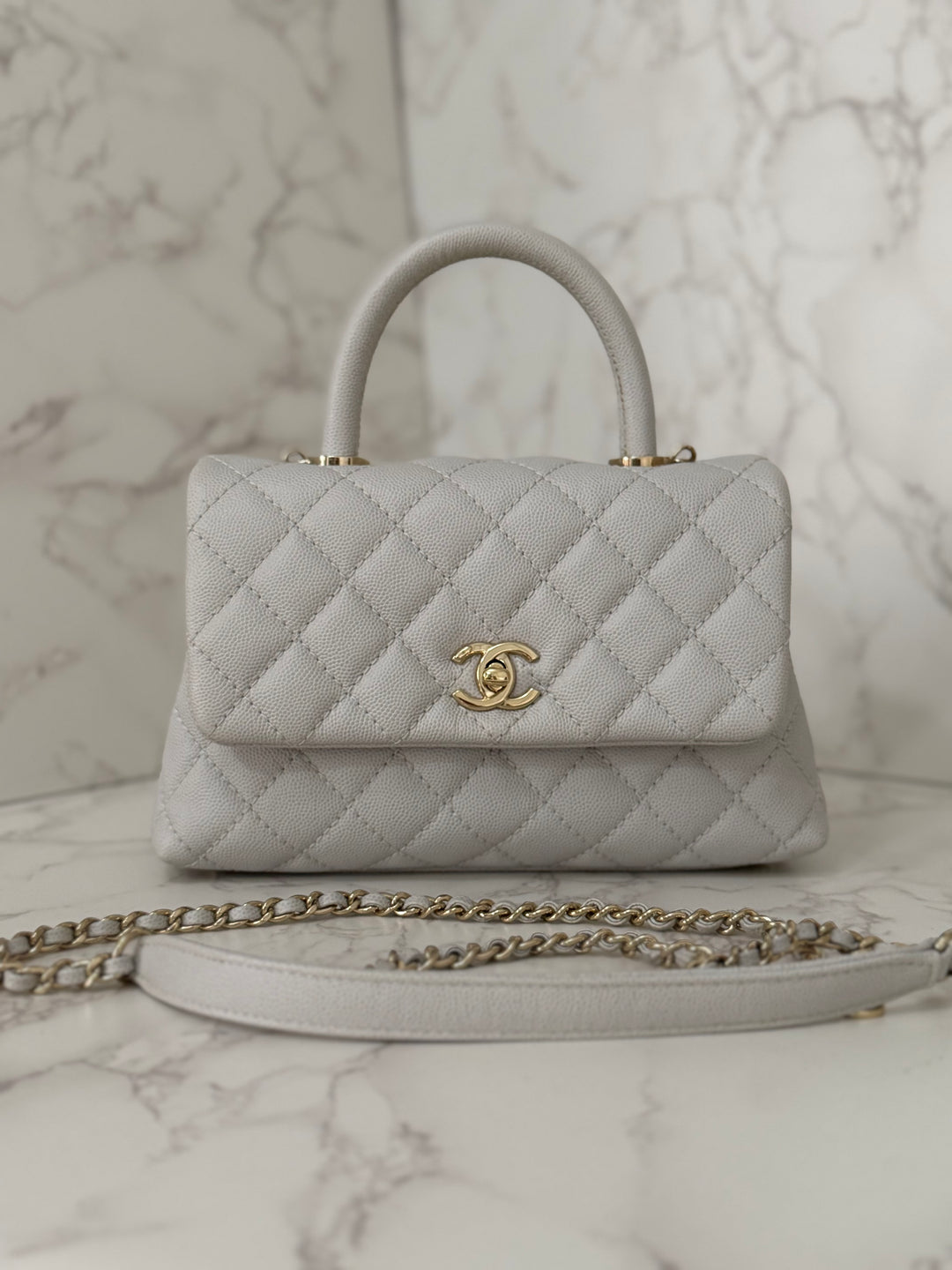 CHANEL 18P series 27 2018 Light Grey Caviar LGHW Coco Handle Size Small with Detachable Shoulder strap