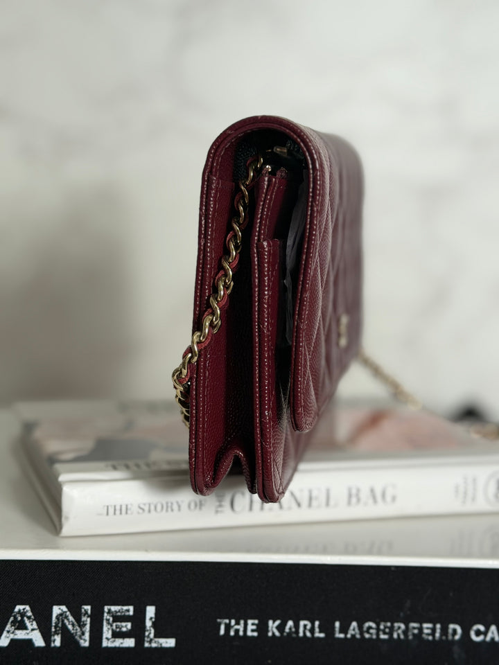 CHANEL 21B Burgundy Caviar LGHW Classic Wallet On Chain (WOC) 2021