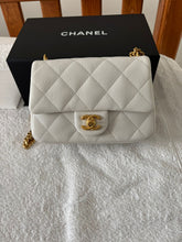 Load image into Gallery viewer, CHANEL 23P 2023 White Caviar Sweetheart Adjustable Chain Small Flap Bag Aged GHW
