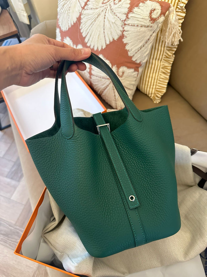 Hermes Picotin Lock 18 Vert Moyen PHW stamp K 2025