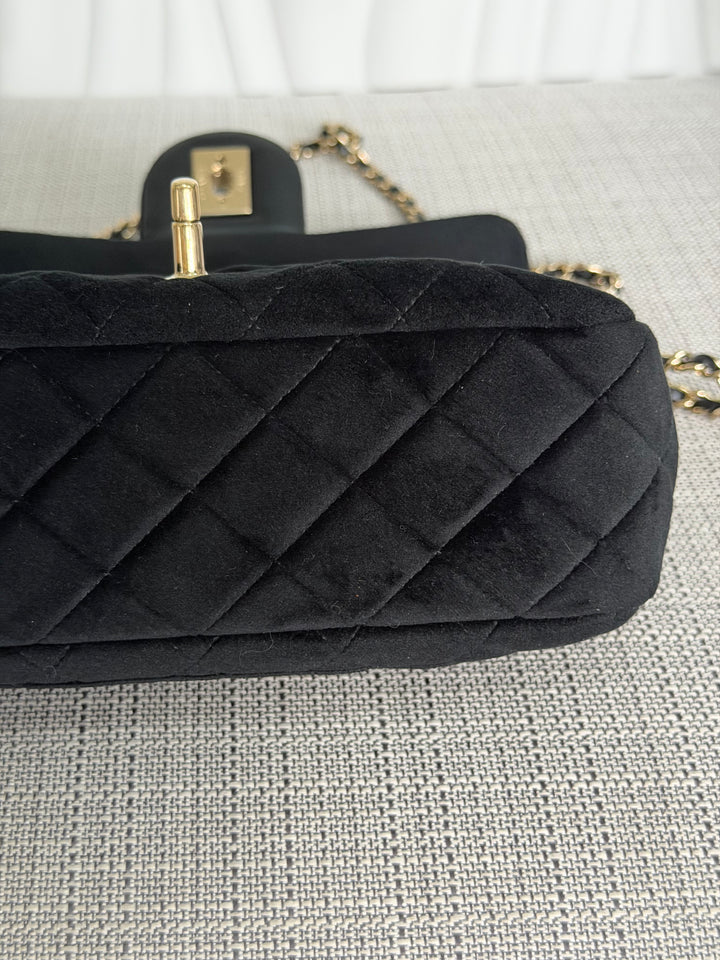 CHANEL series 30 2020 20K collection Black Velvet Crystal Pearl Crush Adjustable Strap LGHW Mini Rectangular Flap Bag