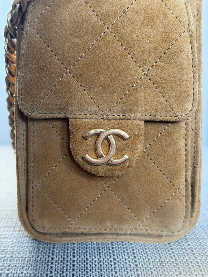 CHANEL 26C Dark Beige Camel Suede U5319 Aged GHW Mini 25 Hobo Bag