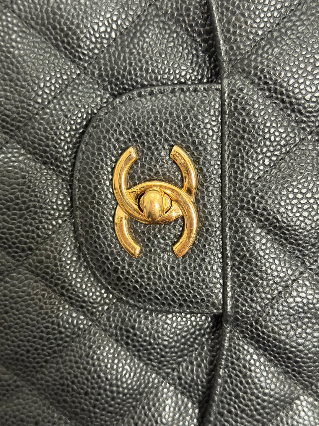 CHANEL series 17 Black Caviar GHW Jumbo Classic Double Flap Bag 2012