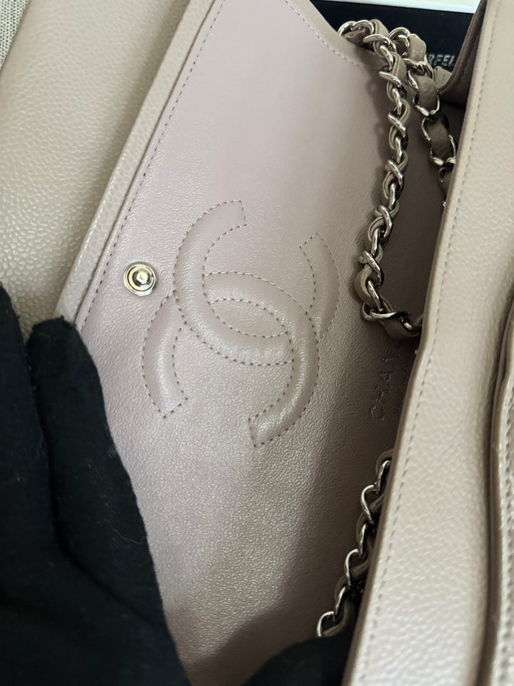 CHANEL series 20 15B Taupe Caviar SHW Medium ML Timeless Classic Double Flap Bag