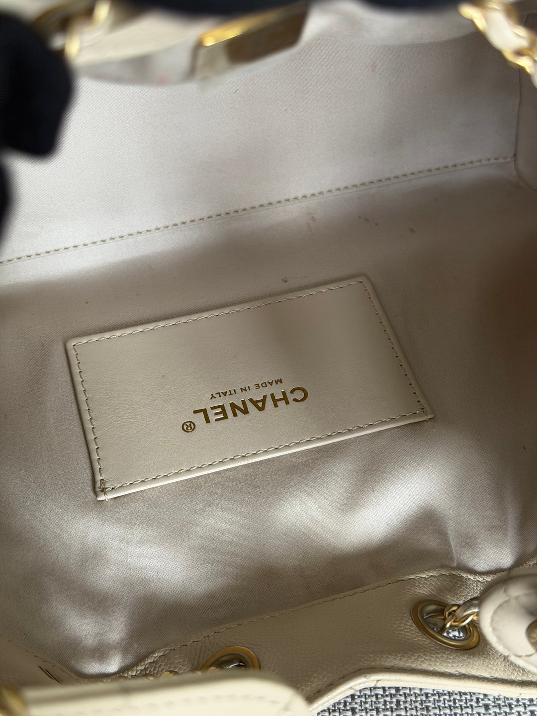 CHANEL Beige Caviar Aged GHW 25 Hobo Bag size SMALL 2025 25S collection